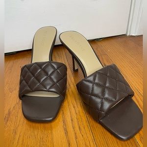 Villa Rouge Quilted Mules